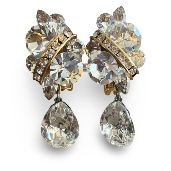 Jewelry - Gold Crystal Clip On Drop Earrings